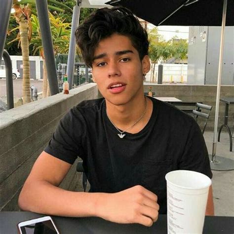 Who is Andrew Davila dating, Bio, Age, Siblings, Net。